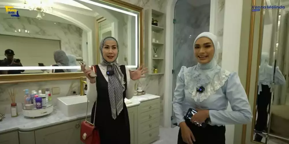 potret kamar mandi Putri Zulkifli Hasan desainnya tanpa jasa arsitek © 2024 brilio.net