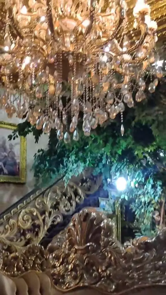 rumah emas mak nonon  © 2025 brilio.net