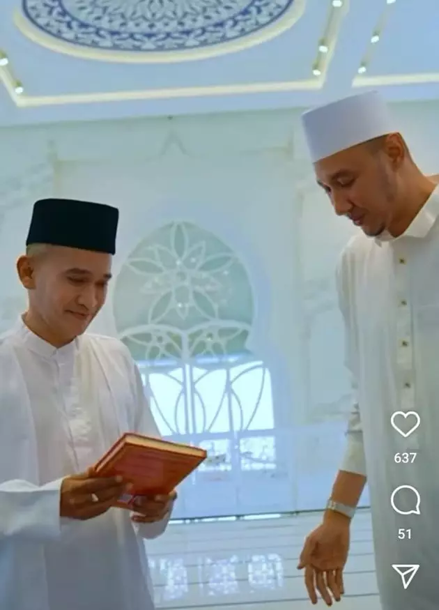 ruben onsu mualaf jalani salat id perdana © 2025 brilio.net