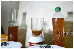 Trik membedakan madu asli dan palsu tanpa direndam air atau dibakar, cuma dengan 1 bahan dapur