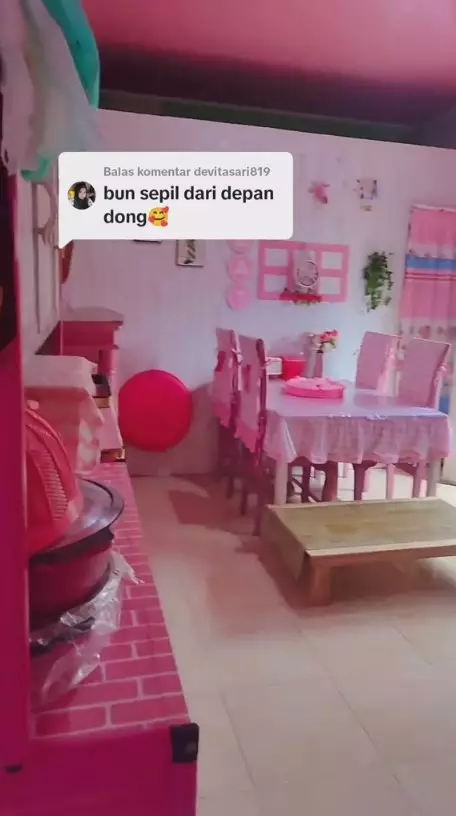 rumah papan interiornya mirip hunian kompleks mewah © TikTok/@idhapinky