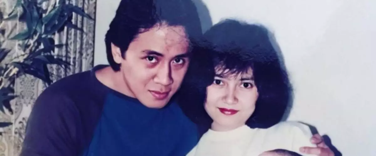 Ibu musisi top Tanah Air ini kecantikannya saat muda dipuji bak putri Solo, ini 11 potret lawasnya