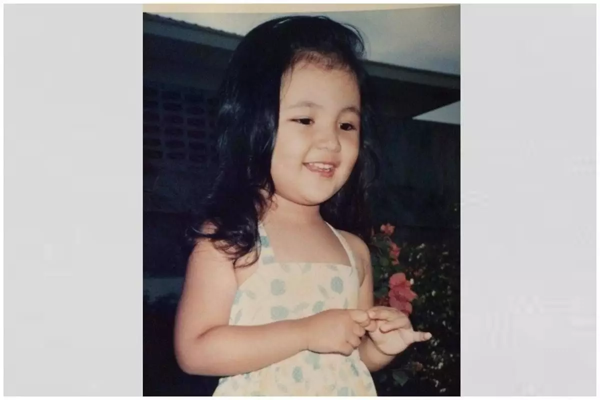 Bocah imut berparas bule ini dulunya ratu FTV kini jadi hot mom, intip 11 potret terbarunya