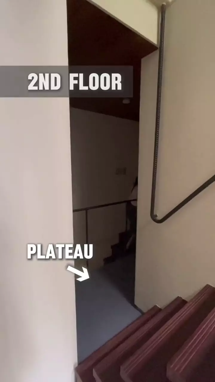 rumah unik mirip gedung kos-kosan © 2025 TikTok rumah unik mirip gedung kos-kosan © 2025 TikTok