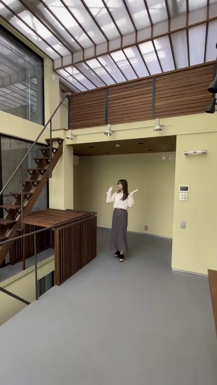 rumah unik mirip gedung kos-kosan © 2025 TikTok rumah unik mirip gedung kos-kosan © 2025 TikTok