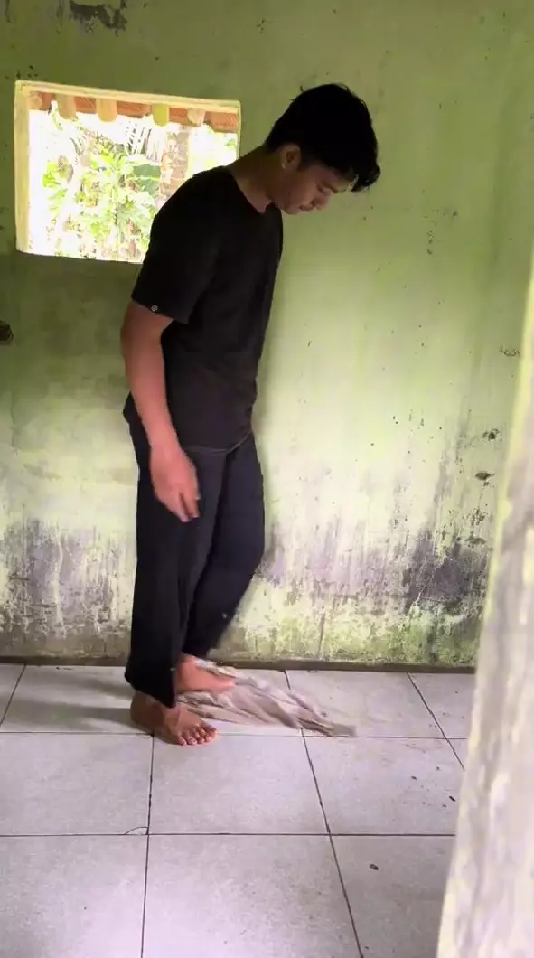 anak muda renovasi masjid kumuh © TikTok anak muda renovasi masjid kumuh © TikTok