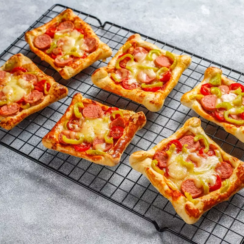 7 Resep pizza roti tawar yang simpel dan jadi favorit anak-anak
