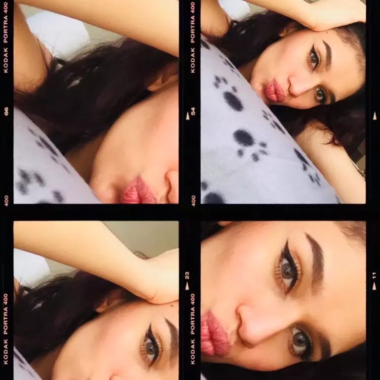 Rimbi Ronaldowati jadi hot mom © berbagai sumber