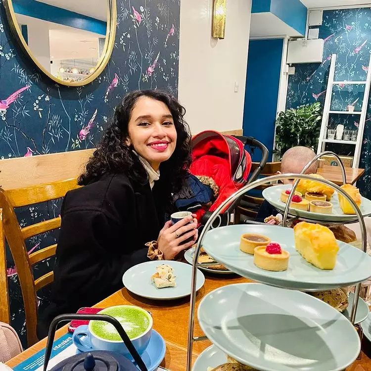 Rimbi Ronaldowati jadi hot mom © berbagai sumber