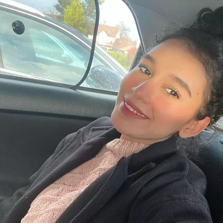 Rimbi Ronaldowati jadi hot mom © berbagai sumber