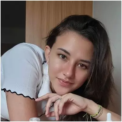 intip 11 potret transformasi Dahlia Poland © 2023 brilio.net intip 11 potret transformasi Dahlia Poland © 2023 brilio.net