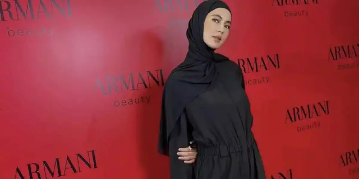 Curhat pilu Paula Verhoeven, salat Idul Fitri pertama tanpa ditemani kedua putranya