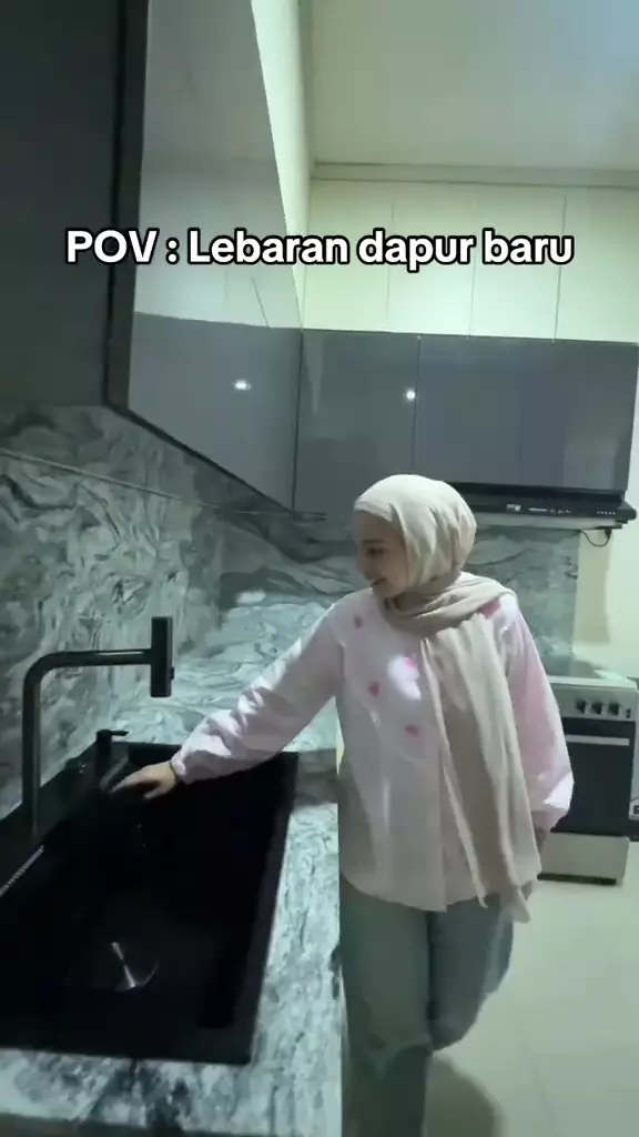 dapur baru rumah tya ariestya © 2025 TikTok