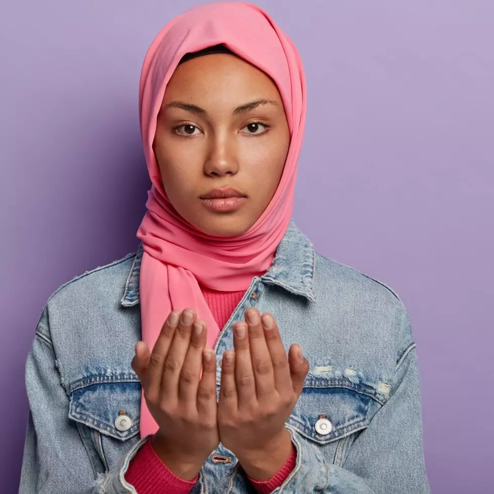 50 Ucapan syukur Alhamdulillah yang menyentuh hati, cocok untuk caption, status, dan doa harian