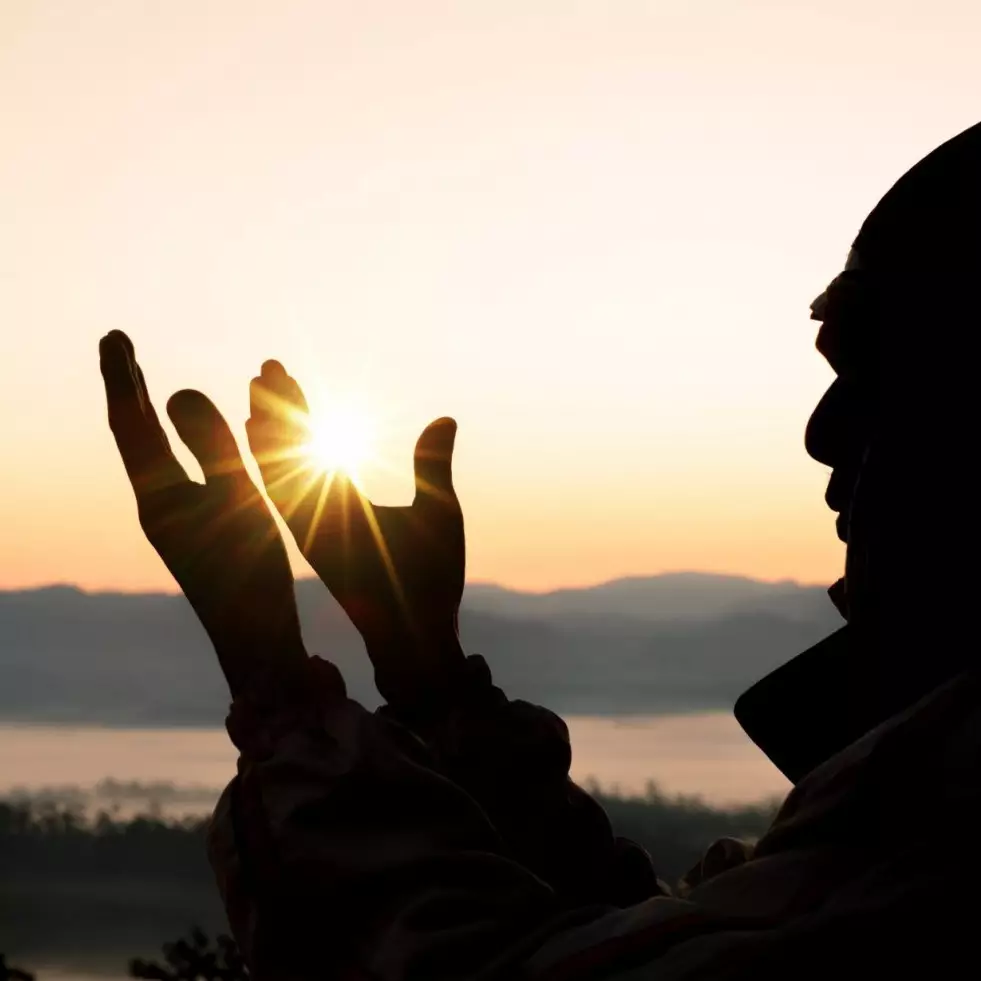 50 Kata-kata bersyukur atas rezeki hari ini, penuh makna, doa, dan harapan