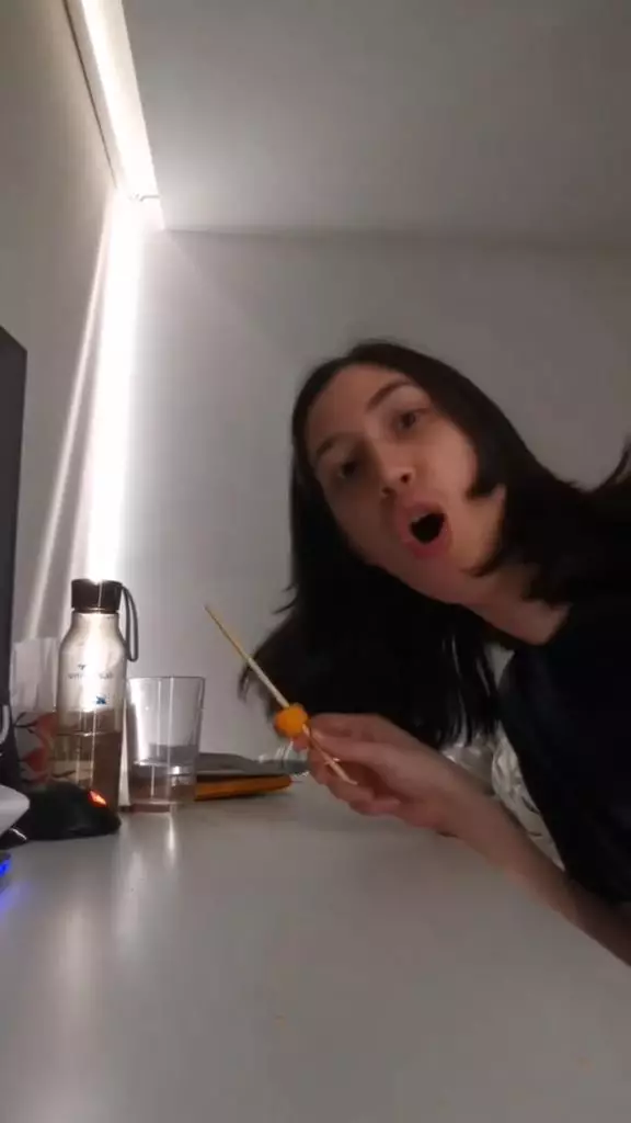 model video klip Hari Bersamanya © berbagai sumber