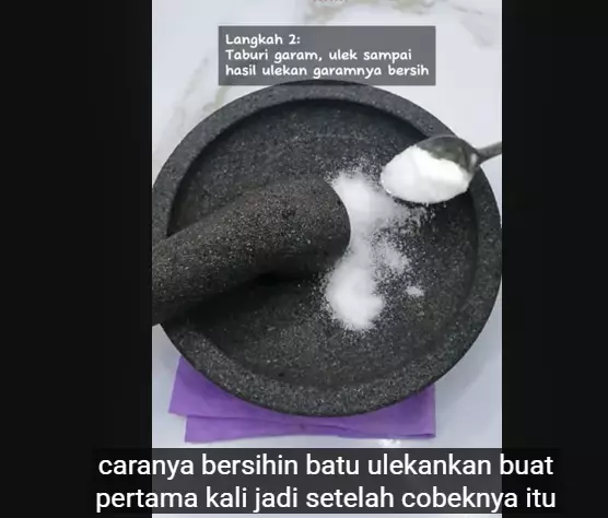 Jangan cuma dicuci sabun, ini trik bersihkan cobek batu baru agar tak bikin warna ulekan jadi abu-abu berbagai sumber