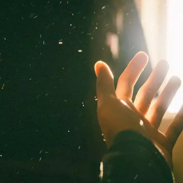 5 Zodiak yang terjebak dalam harapan palsu dan mimpi tak realistis