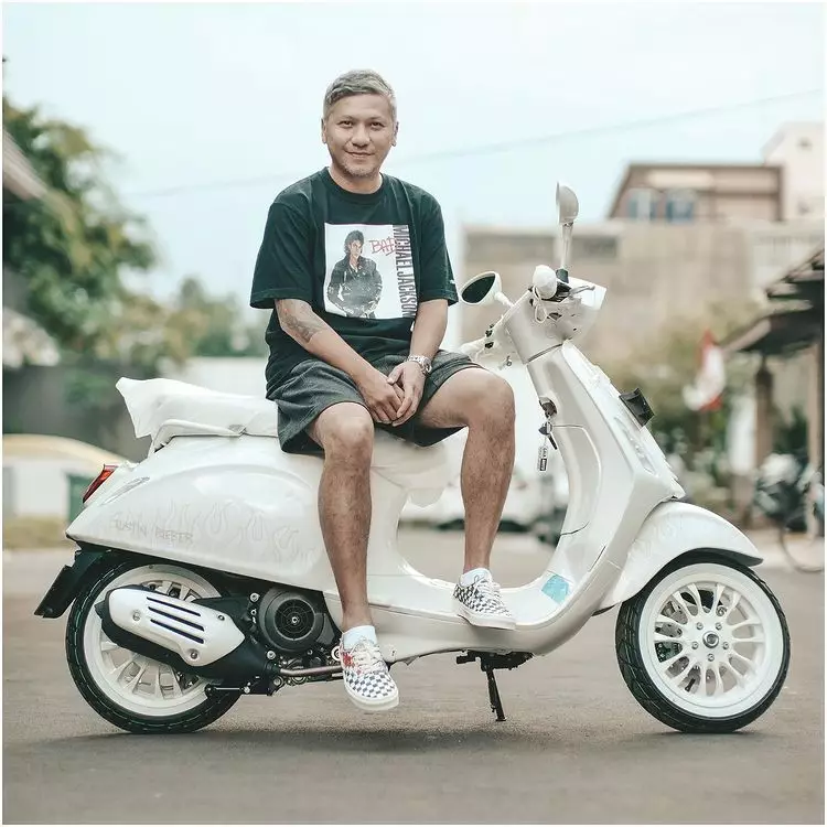 gading marten iklan susu © berbagai sumber