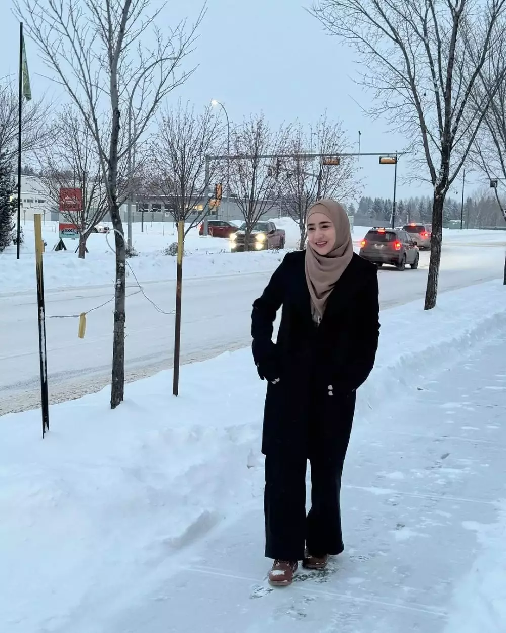 cindy fatikasari kerja part time di kanada © 2025 Instagram