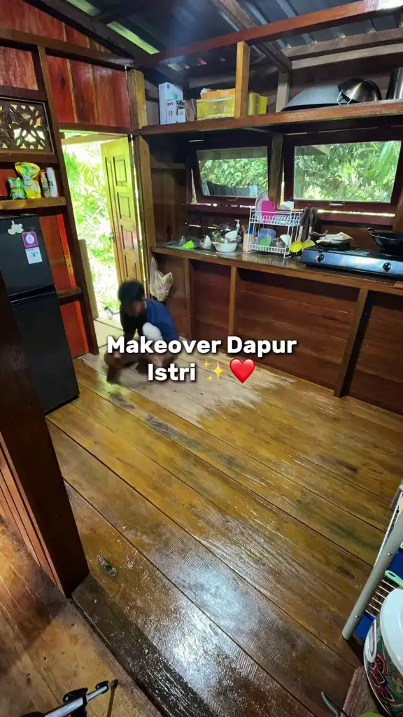 makeover dapur kayu jadi tempat masak di vila  © 2025 TikTok