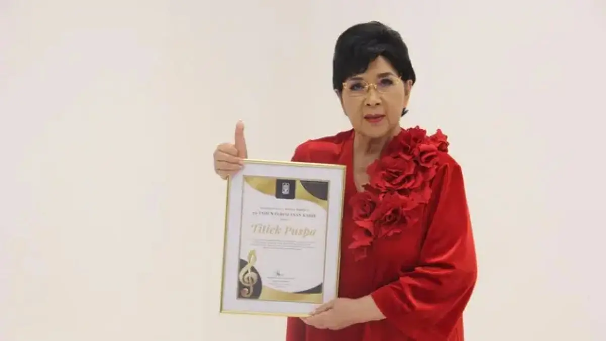 Perjalanan karier Titiek Puspa dari guru TK hingga jadi penyanyi kesayangan Soekarno