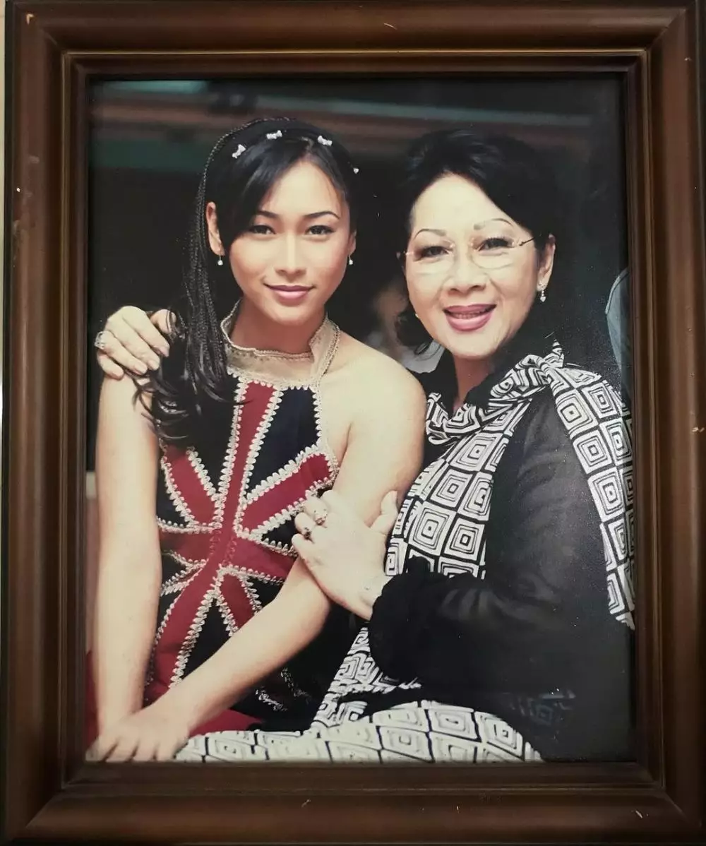 Inul Daratista kenang momen dampingi Titiek Puspa sejak dirawat hingga menghembuskan napas terakhir © 2025 brilio.net