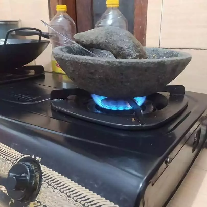 masak di atas kompor © 2025 Instagram masak di atas kompor © 2025 Instagram