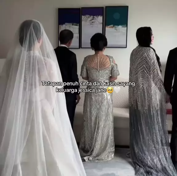 sisca kohl pemberkatan jessica jane  © 2025 TikTok