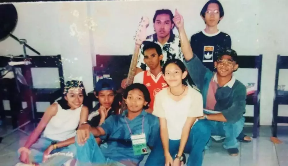 bocah imut dulu figuran dibayar puluhan ribu kini jadi mantu konglomerat © berbagai sumber