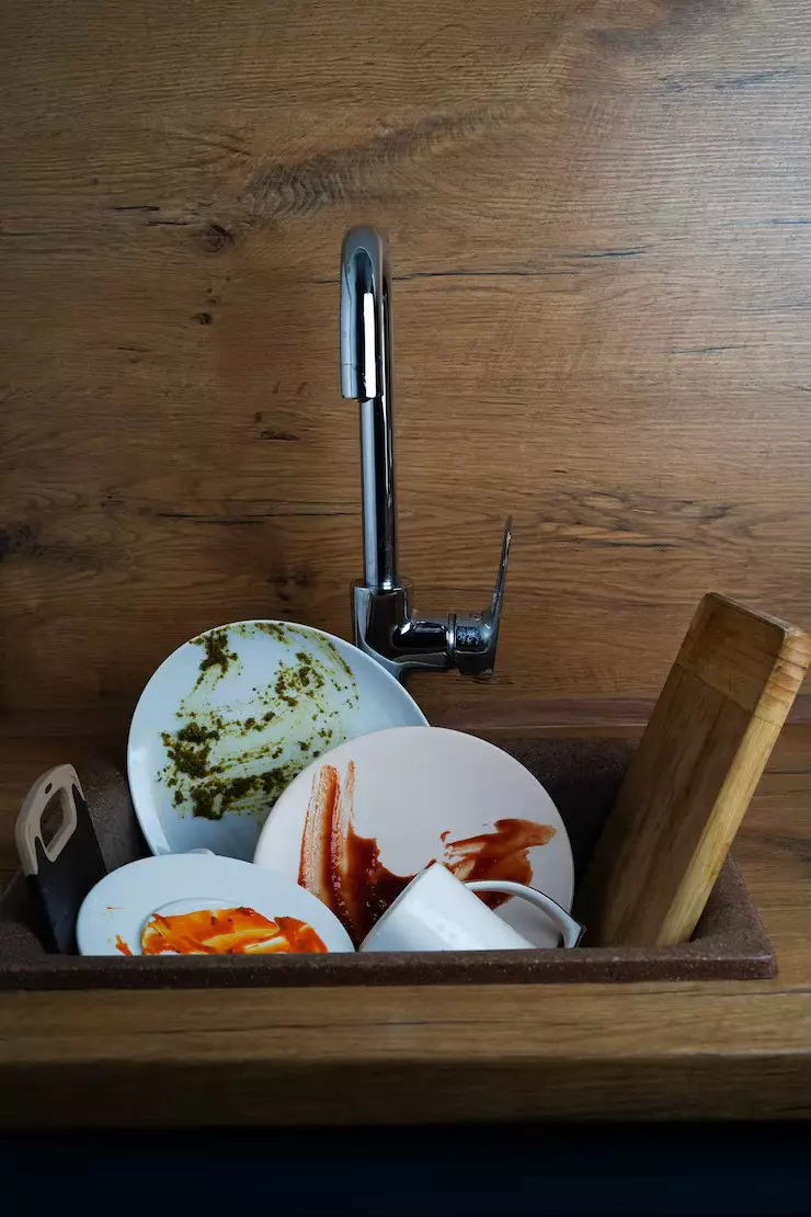 Belum banyak yang tahu, mencuci piring dengan 5 trik ini bisa kinclong dalam sekejap berbagai sumber