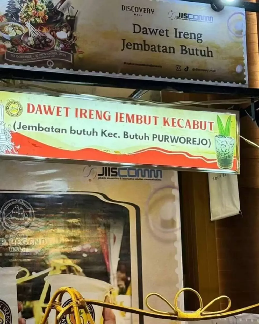 tulisan penjual es © X