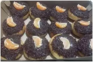 8 Potret kocak toping donat ini bentuknya bikin dahi berkerut, rasanya nggak bisa dijamin enak