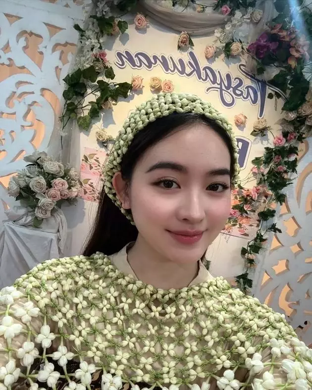 Bocah di iklan es lilin dulu huni di rumah berdinding kayu kini jadi artis top, 11 potret terbarunya berbagai sumber