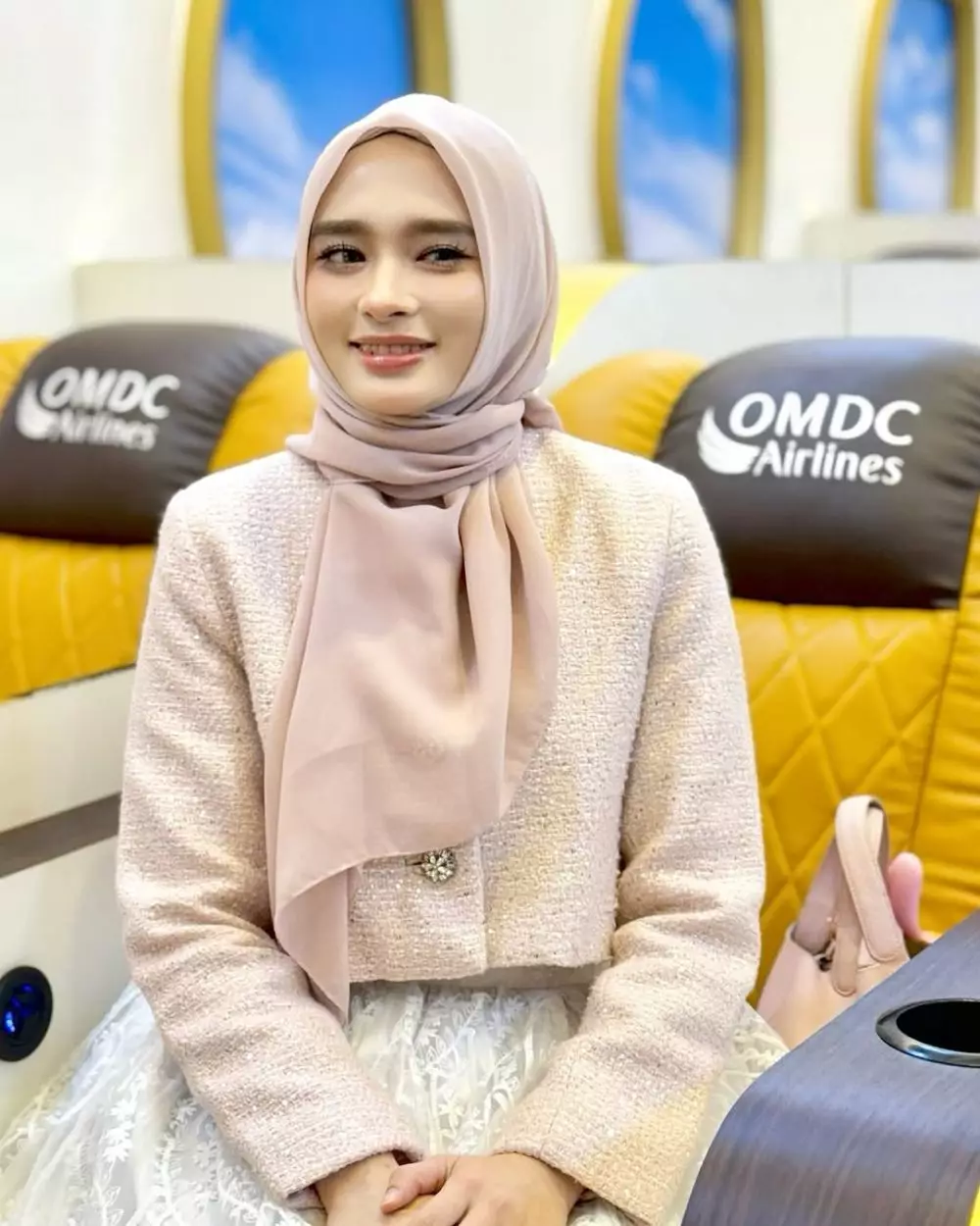 inara rusli diajak nikah lewat DM  © 2025 Instagram