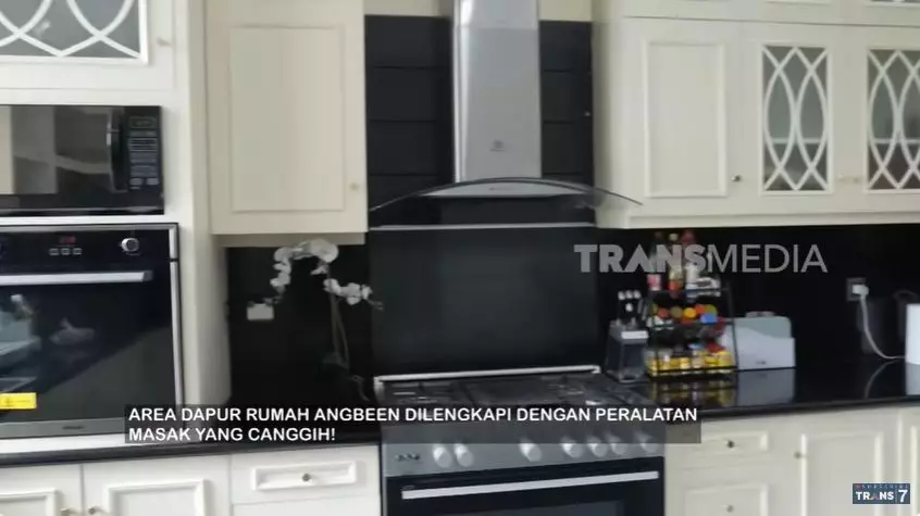 dapur baru aldy fairuz dan angbeen  © 2025 brilio.net dapur baru aldy fairuz dan angbeen  © 2025 brilio.net
