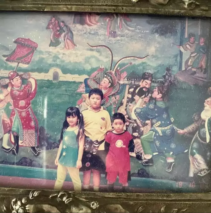 Bocah di video klip Sebuah Kisah Klasik © berbagai sumber