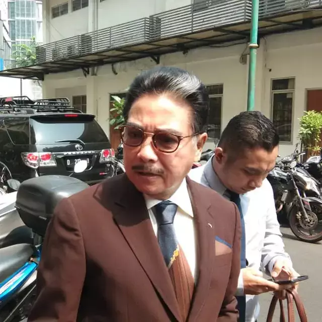 Mengintip kasus yang pernah ditangani Hotma Sitompul, pernah berhadapan dengan Hotman Paris
