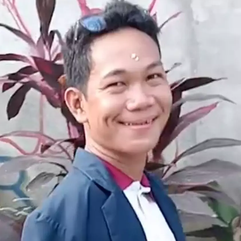 Dihukum 12 tahun karena kasus pelecehan seksual, ini 9 momen pernikahan Agus Buntung diwakili keris