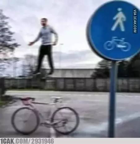 potret lucu orang terlalu patuh peraturan © berbagai sumber potret lucu orang terlalu patuh peraturan © berbagai sumber