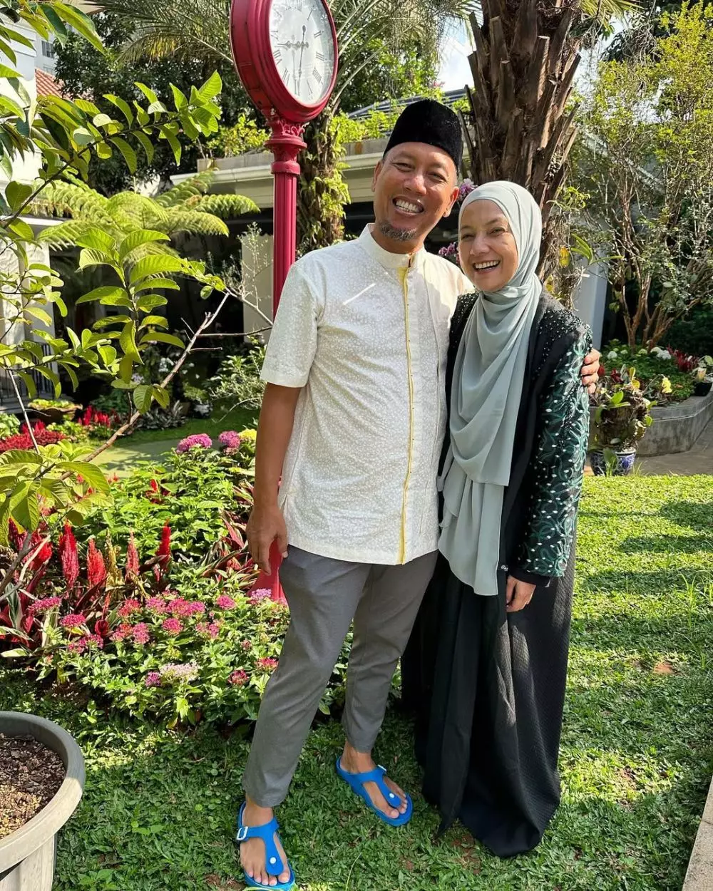 cut mini model majalah  © 2025 TikTok