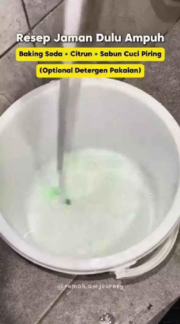 trik lantai kamar mandi tidak licin lagi © Instagram trik lantai kamar mandi tidak licin lagi © Instagram