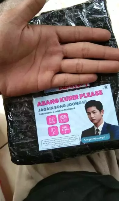 tulisan lucu untuk kurir © Berbagai sumber tulisan lucu untuk kurir © Berbagai sumber