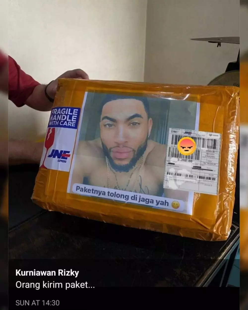 tulisan lucu untuk kurir © 2025 berbagai sumber tulisan lucu untuk kurir © 2025 berbagai sumber