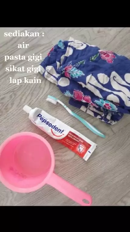 hilangkan coretan krayon di tembok © TikTok