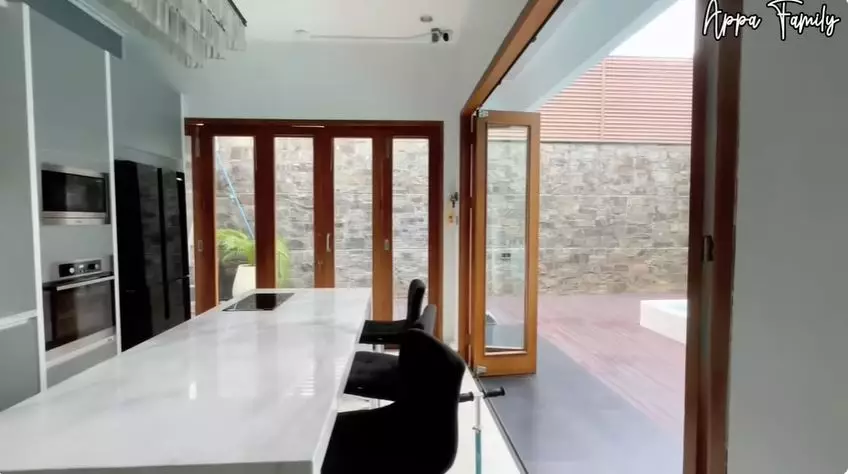 dapur rifky balweel serba putih  © 2025 YouTube