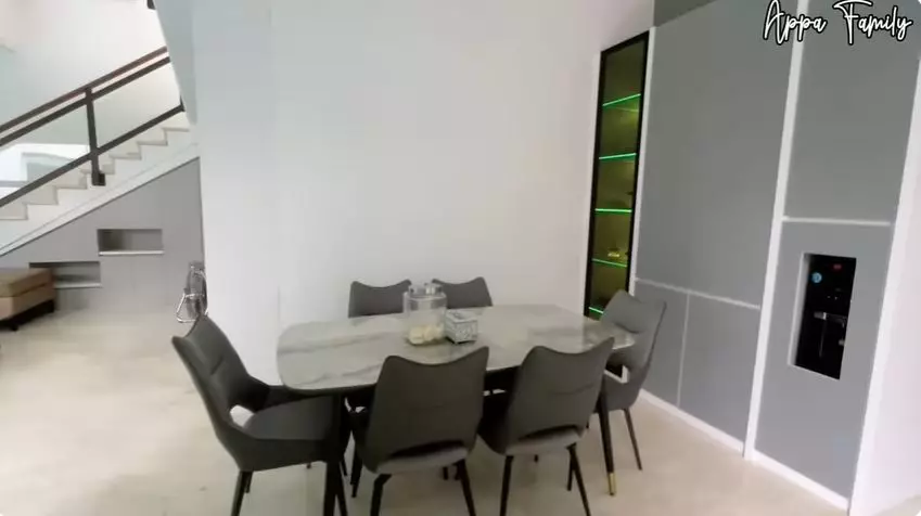 dapur rifky balweel serba putih  © 2025 YouTube