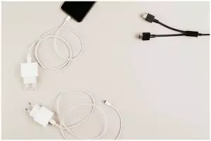 Satu barang bekas ini bisa bikin kabel di rumah kamu auto rapi, ini caranya yang mudah dipraktikkan