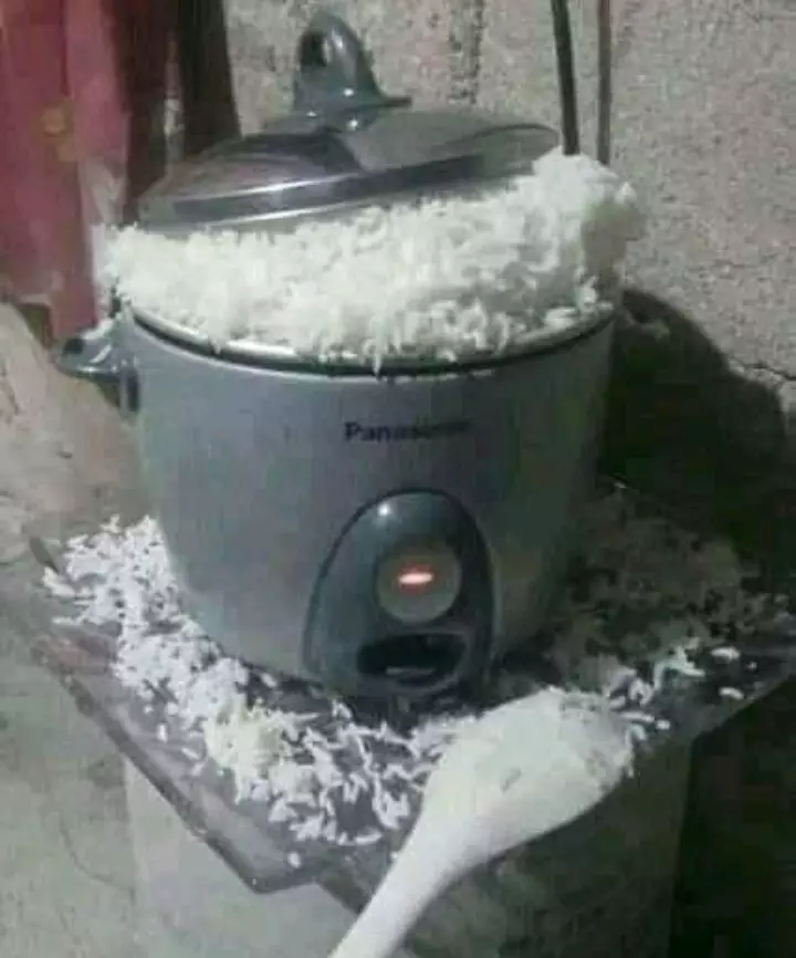 masak nasi rice cooker © Berbagai sumber masak nasi rice cooker © Berbagai sumber