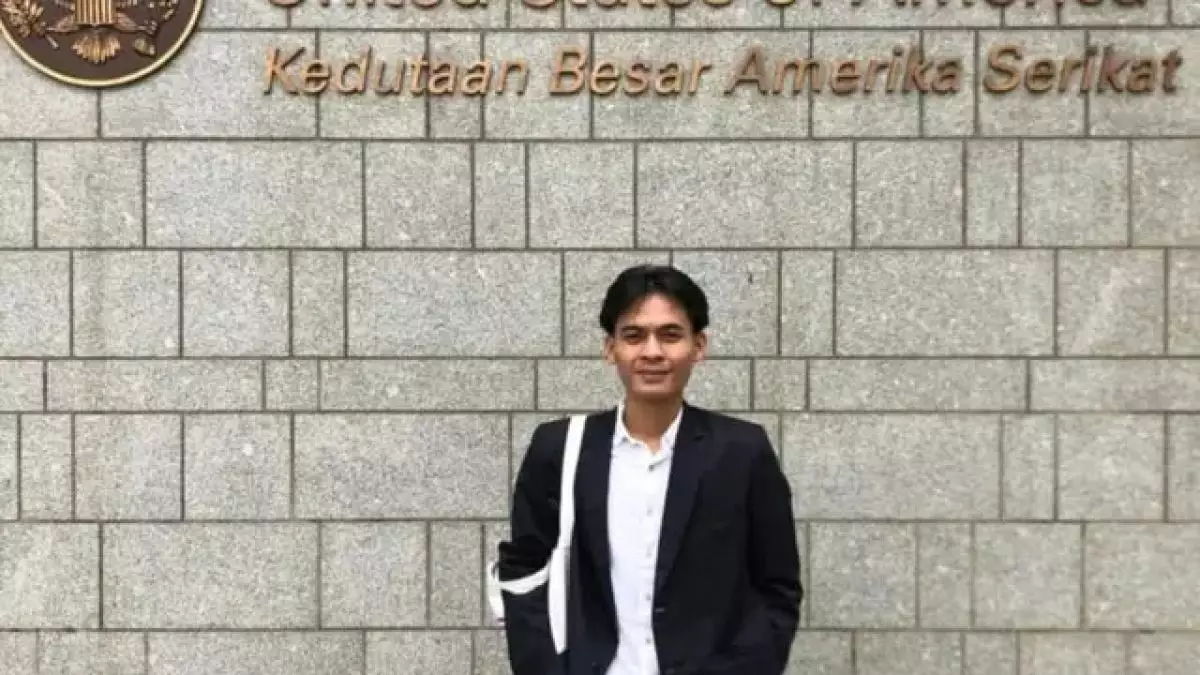 Kisah inspiratif anak penjual nasi goreng diterima kuliah S2 di Harvard